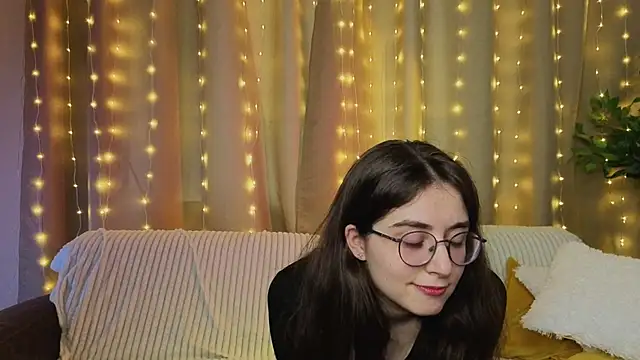 CareyHajdas online show from October 6, 2025, 1:12 pm