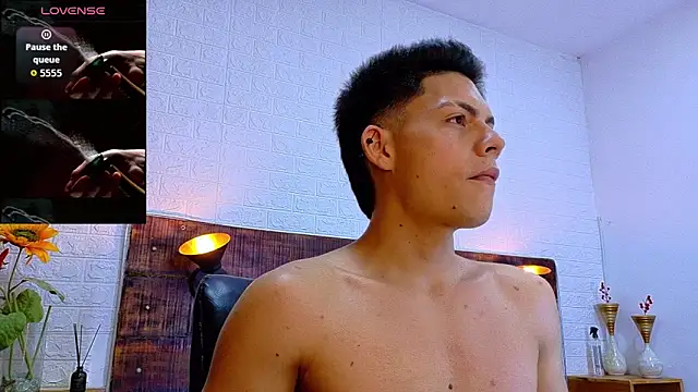 JhosuaVega online show from October 25, 2025, 12:21 am