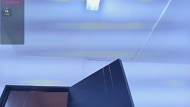 Snapshot of ValeryCortezm chatting on November 30, 2025, 12:44 am ValeryCortezm online show from November 30, 2025, 12:44 am