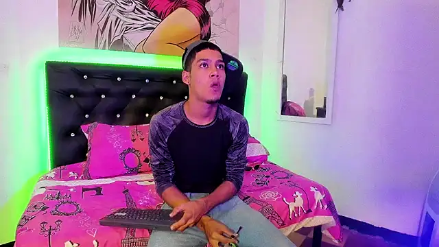 xxKamadevaxx online show from November 18, 2025, 12:30 pm