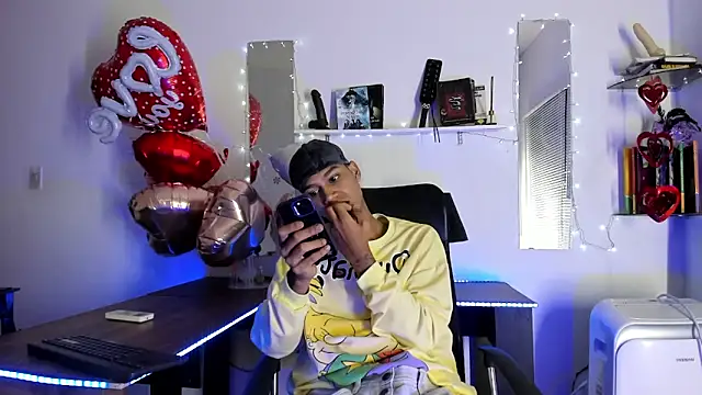 xxKamadevaxx online show from February 17, 2026, 12:57 pm