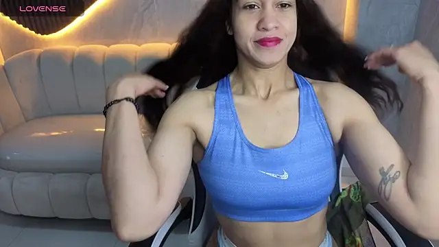 Maia Tx online show from October 17, 2025, 1:02 pm