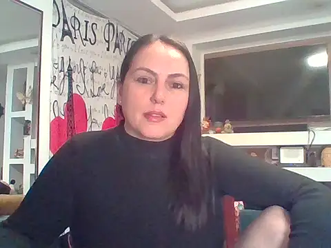 Snapshot of Venusina_07 chatting on November 9, 2025, 8:18 am Venusina 07 online show from November 9, 2025, 8:18 am