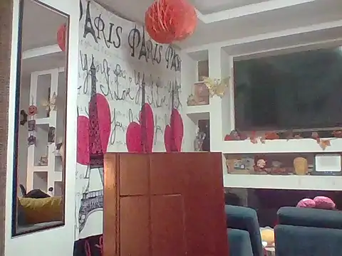 Snapshot of Venusina_07 chatting on October 21, 2025, 7:08 am Venusina 07 online show from October 21, 2025, 7:08 am