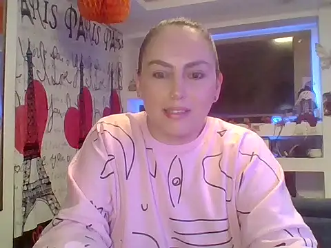 Snapshot of Venusina_07 chatting on October 25, 2025, 7:51 am Venusina 07 online show from October 25, 2025, 7:51 am