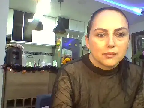 Snapshot of Venusina_07 chatting on October 17, 2025, 5:00 am Venusina 07 online show from October 17, 2025, 5:00 am