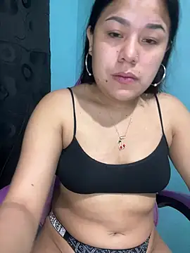 Snapshot of April_Becker chatting on July 18, 2026, 10:07 pm April Becker online show from July 18, 2026, 10:07 pm
