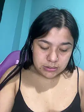 Snapshot of April_Becker chatting on July 15, 2026, 1:01 am April Becker online show from July 15, 2026, 1:01 am