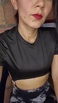 Snapshot of Lhia_ chatting on November 29, 2025, 5:24 pm Lhia online show from November 29, 2025, 5:24 pm