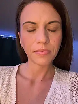 ScarlettNoirr online show from May 7, 2026, 8:23 pm