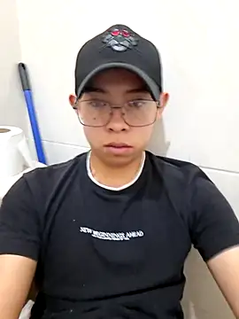 saull234 online show from November 2, 2025, 10:59 pm