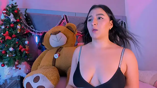 Snapshot of MariaFlowers chatting on December 14, 2025, 2:18 am MariaFlowers online show from December 14, 2025, 2:18 am