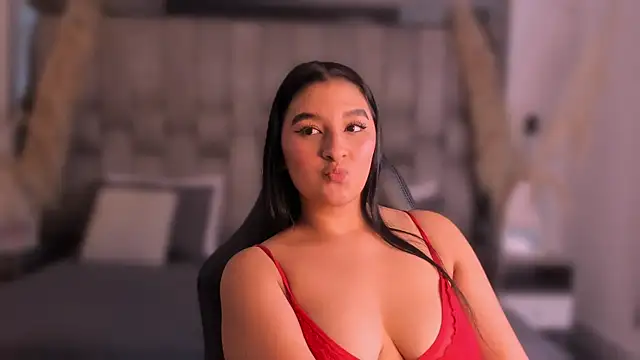 Snapshot of MariaFlowers chatting on December 3, 2025, 2:16 pm MariaFlowers online show from December 3, 2025, 2:16 pm