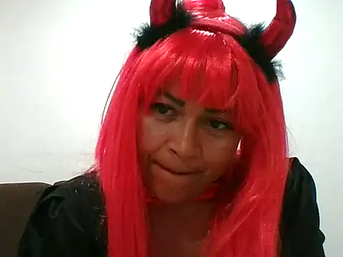 adri89-g online show from October 31, 2025, 4:03 pm