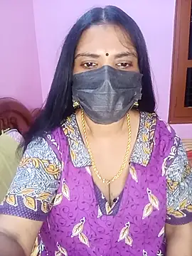 Snapshot of KannadaTamilTeluguBeauty chatting on October 30, 2025, 4:48 pm KannadaTamilTeluguBeauty online show from October 30, 2025, 4:48 pm