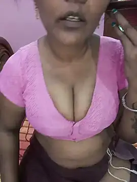 Snapshot of KannadaTamilTeluguBeauty chatting on July 5, 2026, 11:39 am KannadaTamilTeluguBeauty online show from July 5, 2026, 11:39 am