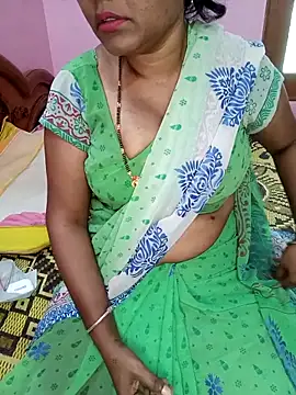 Snapshot of KannadaTamilTeluguBeauty chatting on March 22, 2026, 5:32 am KannadaTamilTeluguBeauty online show from March 22, 2026, 5:32 am