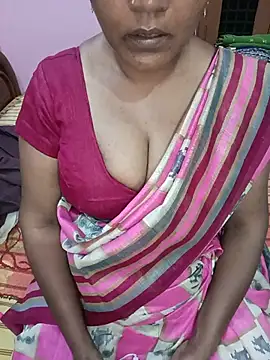 Snapshot of KannadaTamilTeluguBeauty chatting on June 23, 2026, 4:27 pm KannadaTamilTeluguBeauty online show from June 23, 2026, 4:27 pm