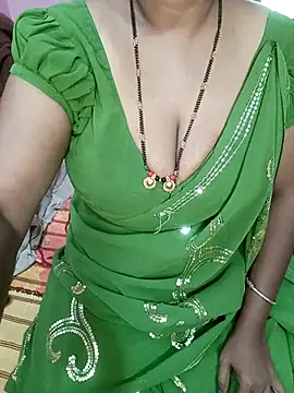 Snapshot of KannadaTamilTeluguBeauty chatting on July 9, 2026, 4:57 am KannadaTamilTeluguBeauty online show from July 9, 2026, 4:57 am