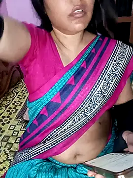 Snapshot of KannadaTamilTeluguBeauty chatting on November 14, 2025, 4:54 pm KannadaTamilTeluguBeauty online show from November 14, 2025, 4:54 pm