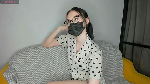Molllysdays online show from May 2, 2026, 12:49 am