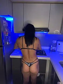 Sara Andradee online show from October 5, 2025, 1:40 am