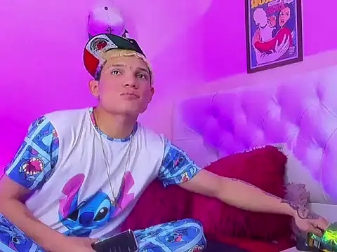 EL VENEZOLANO 22CM online show from December 20, 2025, 3:31 am