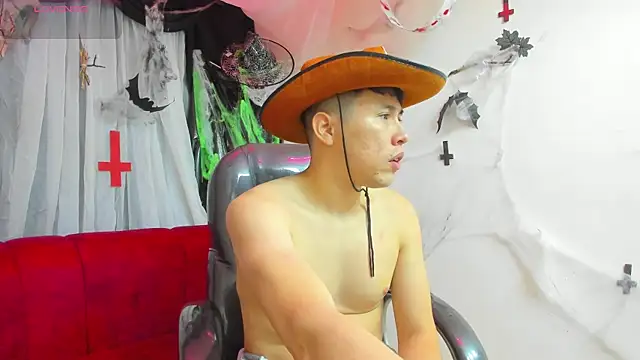 Snapshot of Nick_Wolff chatting on October 20, 2025, 5:09 am Nick Wolff online show from October 20, 2025, 5:09 am