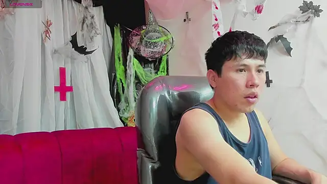 Snapshot of Nick_Wolff chatting on October 16, 2025, 4:43 am Nick Wolff online show from October 16, 2025, 4:43 am