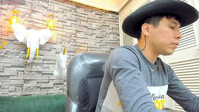 Snapshot of Nick_Wolff chatting on November 11, 2025, 3:12 am Nick Wolff online show from November 11, 2025, 3:12 am