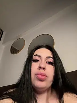 Snapshot of Andrestarr chatting on May 22, 2026, 8:51 pm Andrestarr online show from May 22, 2026, 8:51 pm