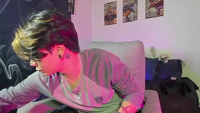 Snapshot of Jerry_Cole chatting on October 17, 2025, 3:10 am Jerry Cole online show from October 17, 2025, 3:10 am