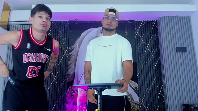 Iam Steven online show from November 23, 2025, 11:53 am