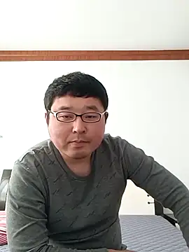 Snapshot of murongshao chatting on February 13, 2026, 6:46 am murongshao online show from February 13, 2026, 6:46 am