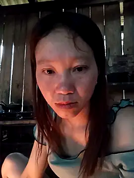 bonnie-00 online show from April 30, 2026, 11:20 pm