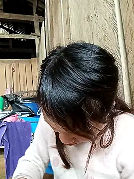 bonnie-00 online show from November 5, 2025, 6:16 am