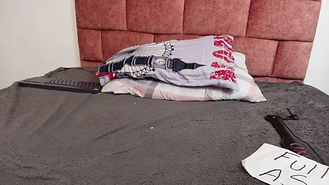 very slut online show from September 16, 2025, 4:52 pm