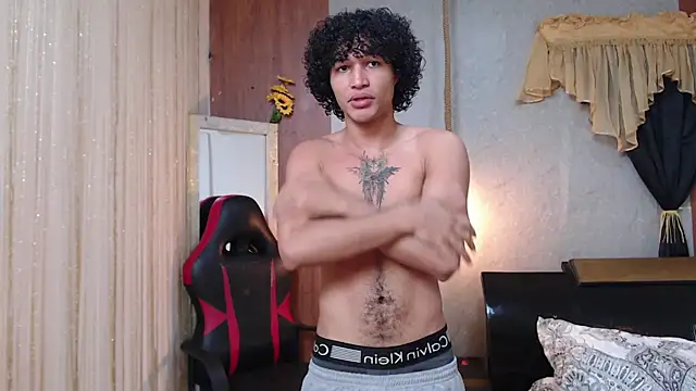 Snapshot of fire_drako_ chatting on April 21, 2026, 9:32 pm fire drako online show from April 21, 2026, 9:32 pm
