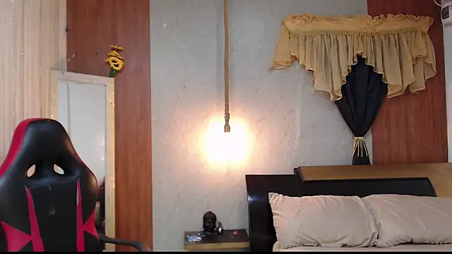 Snapshot of fire_drako_ chatting on April 16, 2026, 11:40 pm fire drako online show from April 16, 2026, 11:40 pm