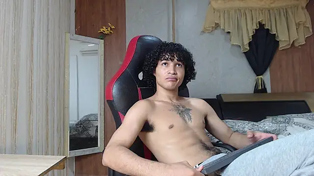 Snapshot of fire_drako_ chatting on April 29, 2026, 7:34 am fire drako online show from April 29, 2026, 7:34 am