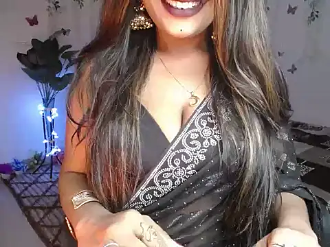 Naughtyy stripgirl online show from March 6, 2026, 4:02 pm