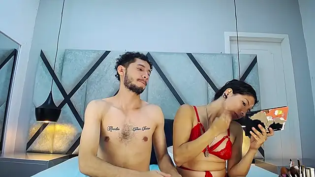 Snapshot of EthanCollen chatting on November 8, 2025, 10:24 pm EthanCollen online show from November 8, 2025, 10:24 pm