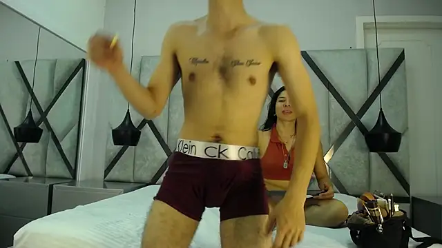 Snapshot of EthanCollen chatting on November 6, 2025, 10:36 pm EthanCollen online show from November 6, 2025, 10:36 pm