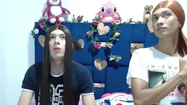 PinkLuna LolaBloom online show from February 14, 2026, 2:56 am