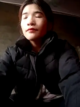 Snapshot of Mina-pusy chatting on December 5, 2025, 12:54 am Mina-pusy online show from December 5, 2025, 12:54 am