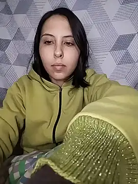 melzinhah03 online show from June 25, 2026, 1:36 am