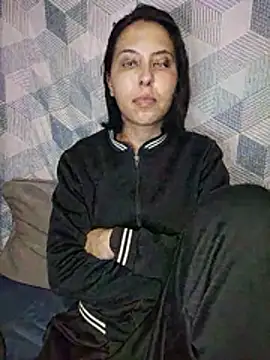 melzinhah03 online show from May 30, 2026, 12:28 am