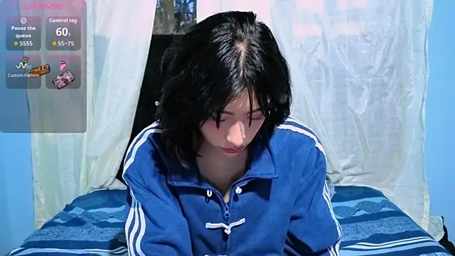 Snapshot of Sullyoonn chatting on March 7, 2026, 11:21 pm Sullyoonn online show from March 7, 2026, 11:21 pm