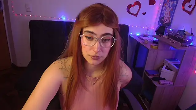 Snapshot of Miacatsito3 chatting on June 4, 2026, 3:22 am Miacatsito3 online show from June 4, 2026, 3:22 am