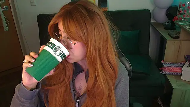 Miacatsito3 online show from November 20, 2025, 2:23 am